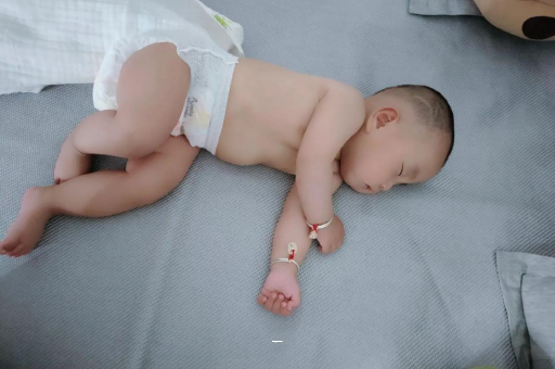 营口宝宝夏天要穿袜子吗